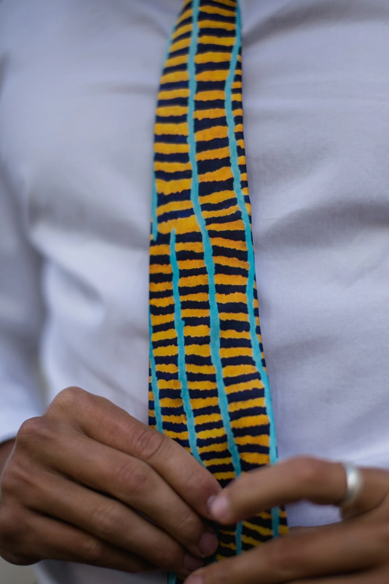 Kulyakartu Ngurra tie by Wokka Taylor - Image 4